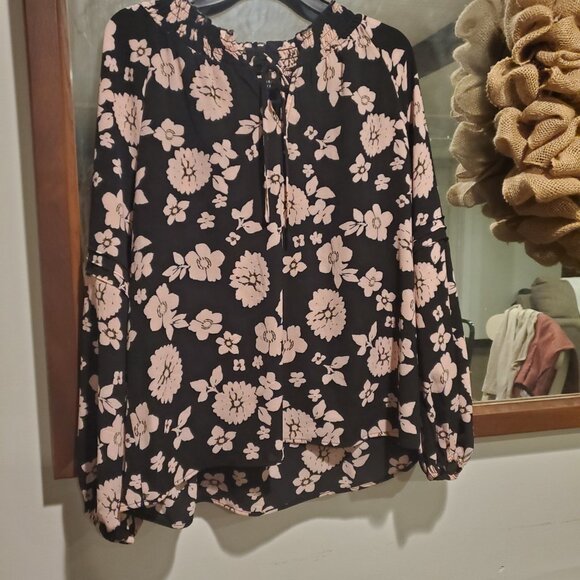 Social Standing by Sanctuary Floral Blouse Size XL - Picture 5 of 9